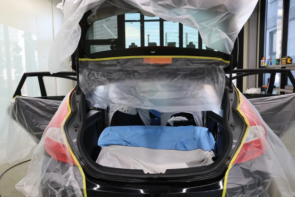 Hyundai Accentのカーフィルム施工事例 施工写真 4