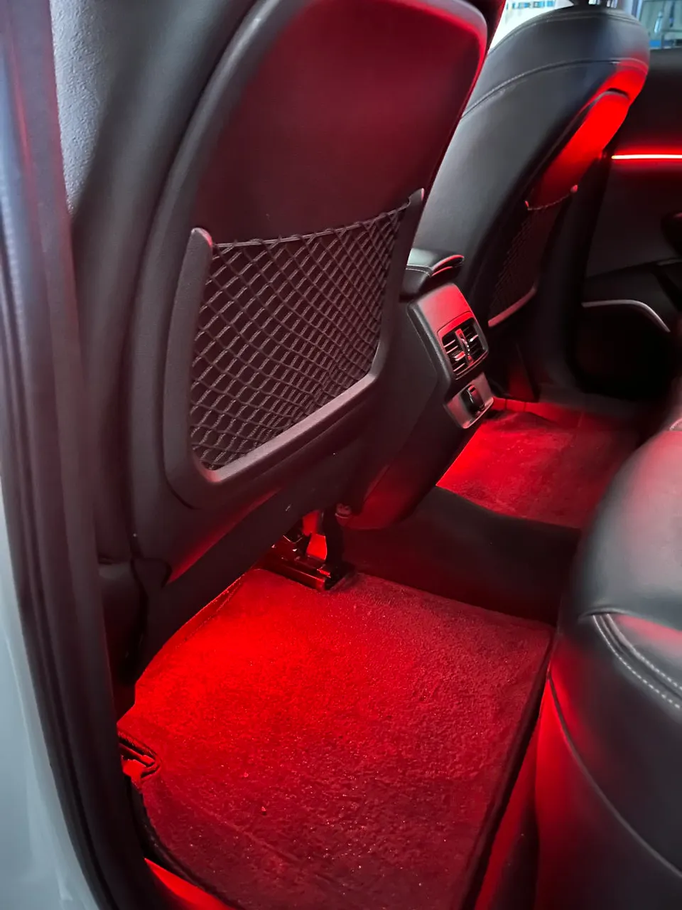 Renault Korea QM6 ambient lighting - Renault Korea QM6 Ambient Lighting Review — Enhanced Interior photo 6