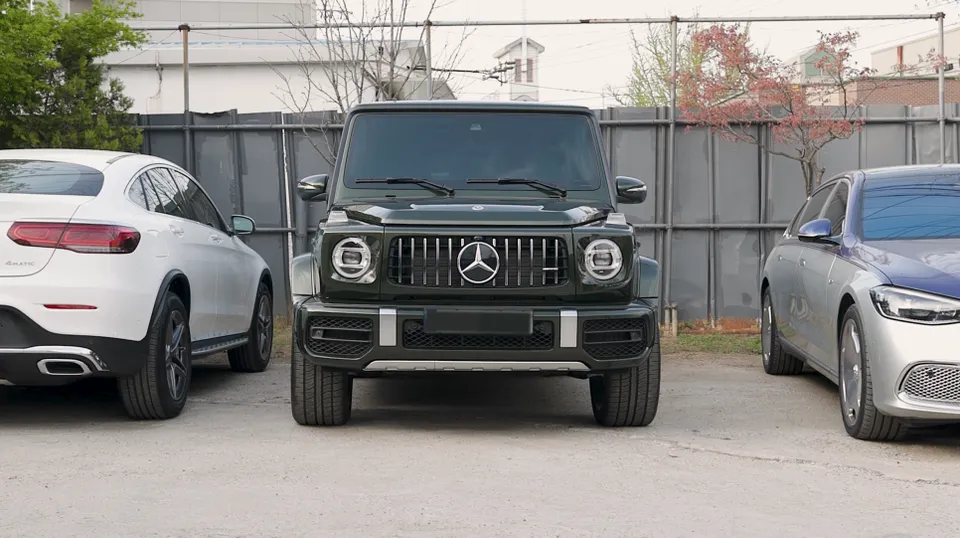 Mercedes-Benz G63 AMG body kit installation result