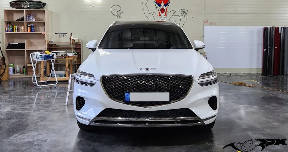 Genesis GV70のカーラッピング事例｜費用目安・仕上がり 施工写真 3-3