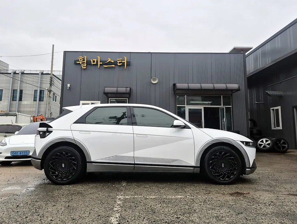 Hyundai IONIQ 5 Wheel Repair & Painting Review - Like New After