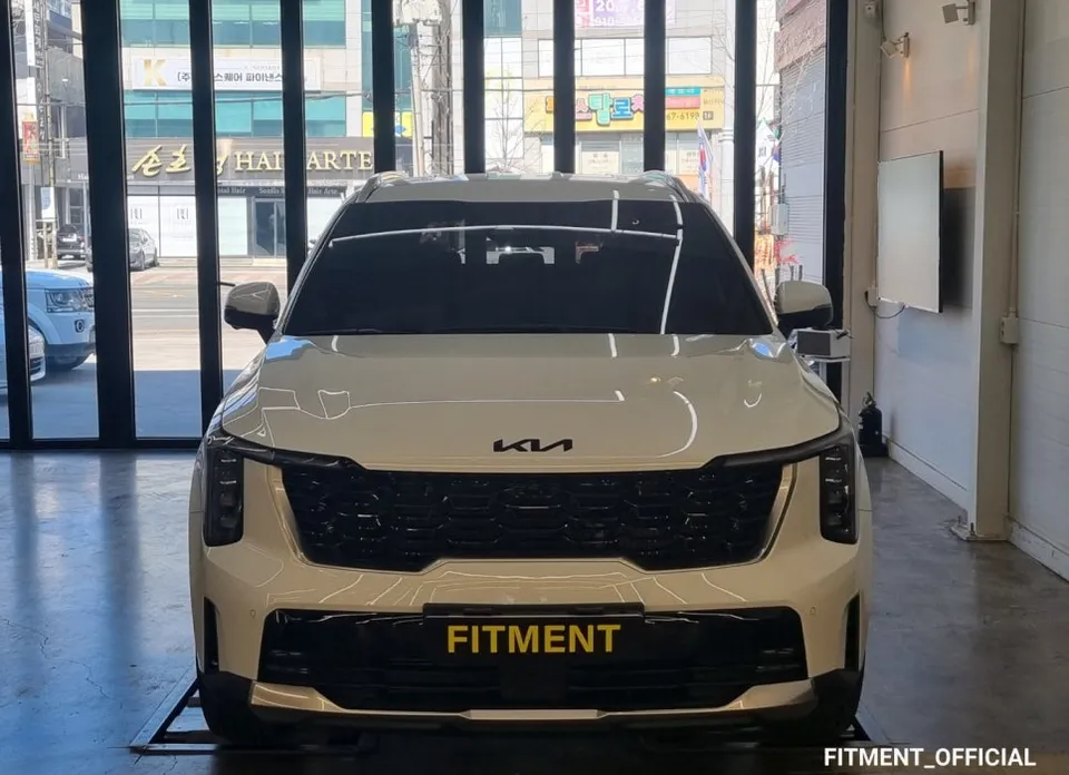 Kia Sorento MQ4 lighting upgrade installation result