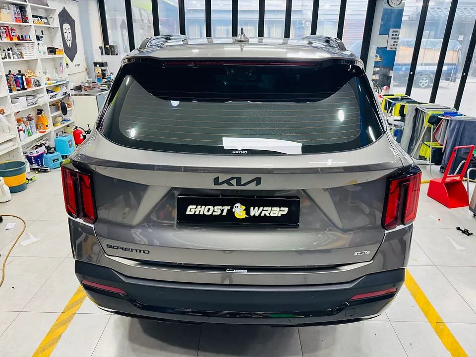 Kia Sorentoのカーラッピング事例|費用目安・仕上がり 施工写真 3-3