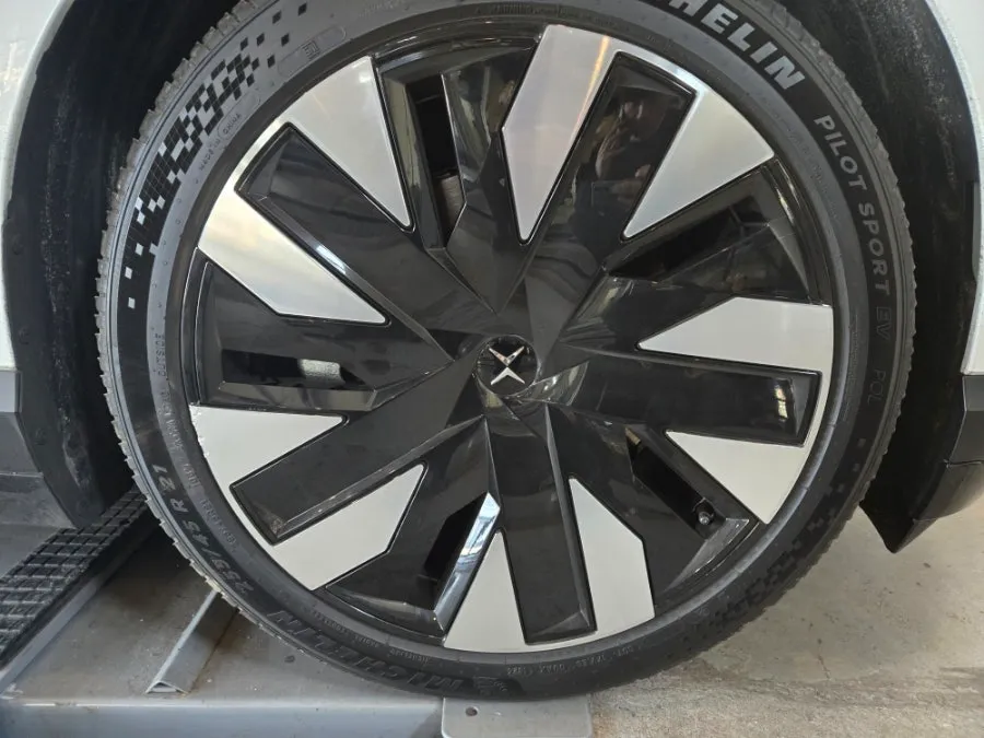 Polestar Polestar 4 wheel repair - Polestar Polestar 4 Wheel Repair Review & Cost photo 3