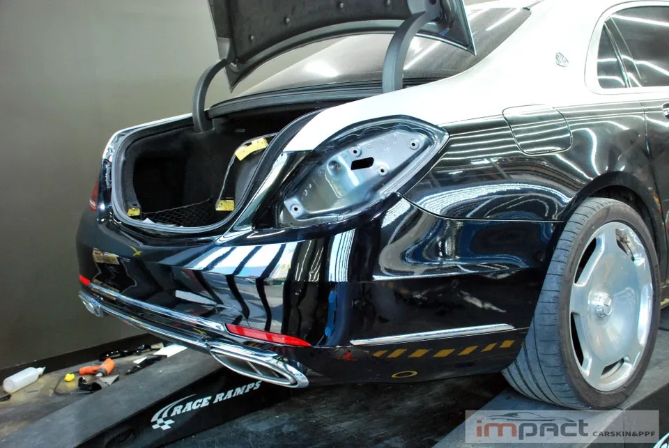 Mercedes-Benz Maybachのカーラッピング事例|費用目安・仕上がり 施工写真 3-2