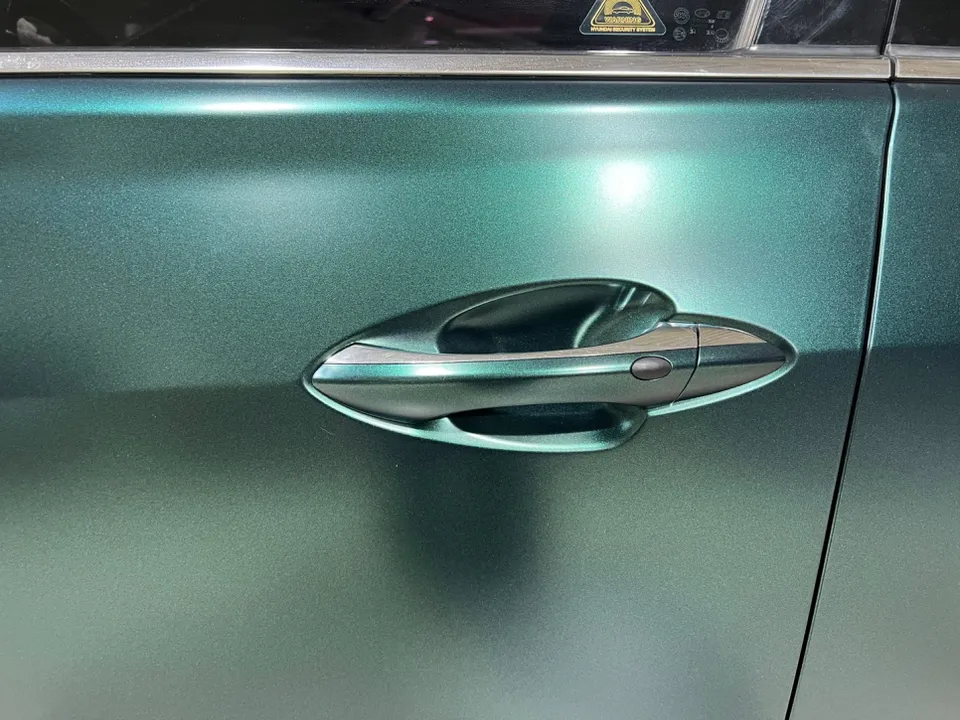 Hyundai Grandeur HGのカーラッピング事例|サテンバーデントグリーン 施工写真 1-3