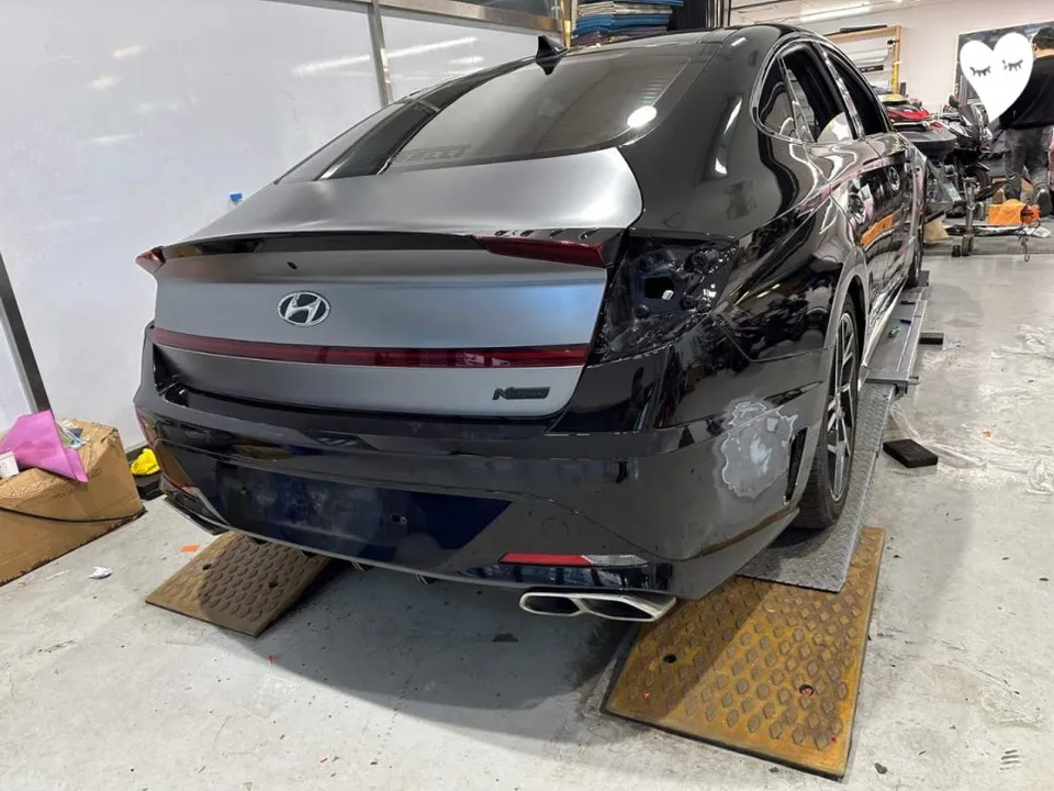 Hyundai Sonataのカーラッピング事例｜費用目安・仕上がり 施工写真 2-1