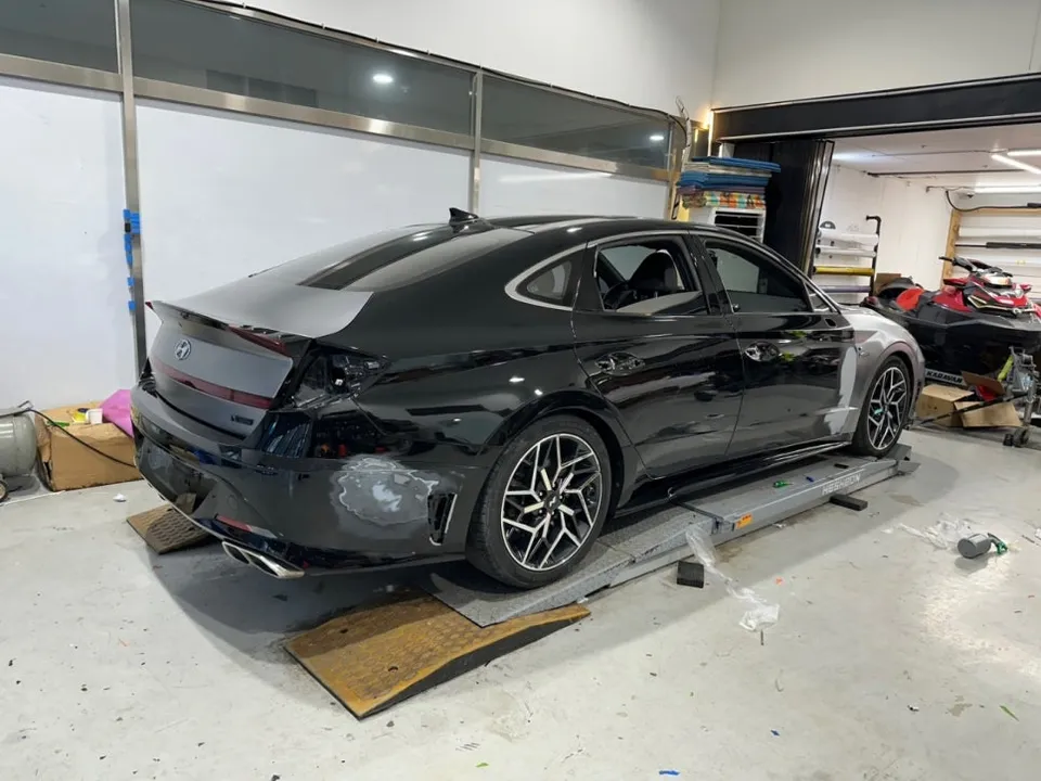 Hyundai Sonataのカーラッピング事例｜費用目安・仕上がり 施工写真 3-1
