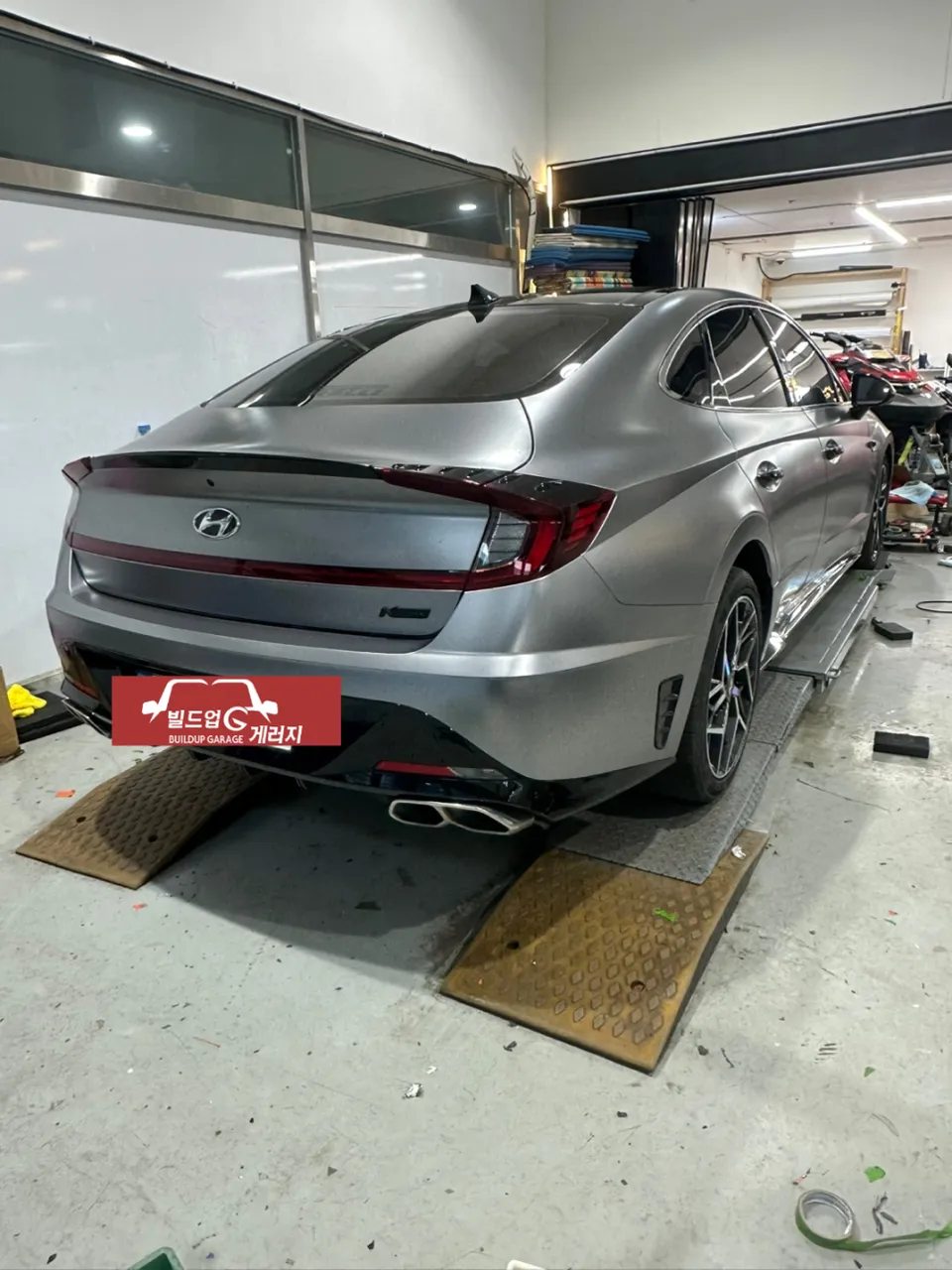 Hyundai Sonataのカーラッピング事例｜費用目安・仕上がり 施工写真 3-2