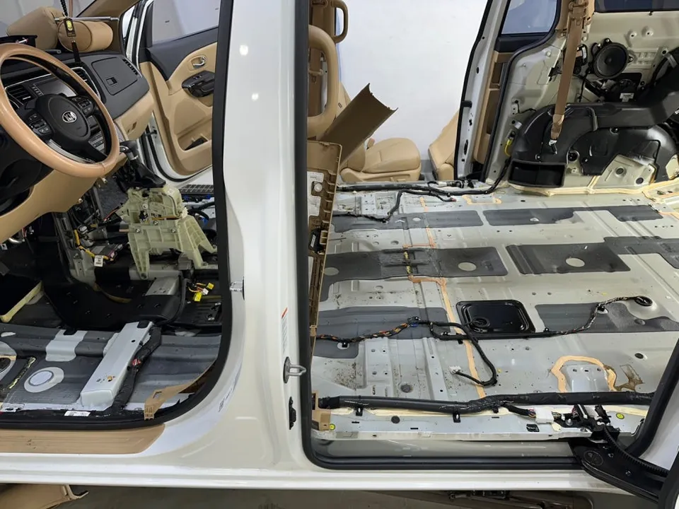 Kia Carnival PPF施工事例｜韓国での実例紹介 施工写真 1-2