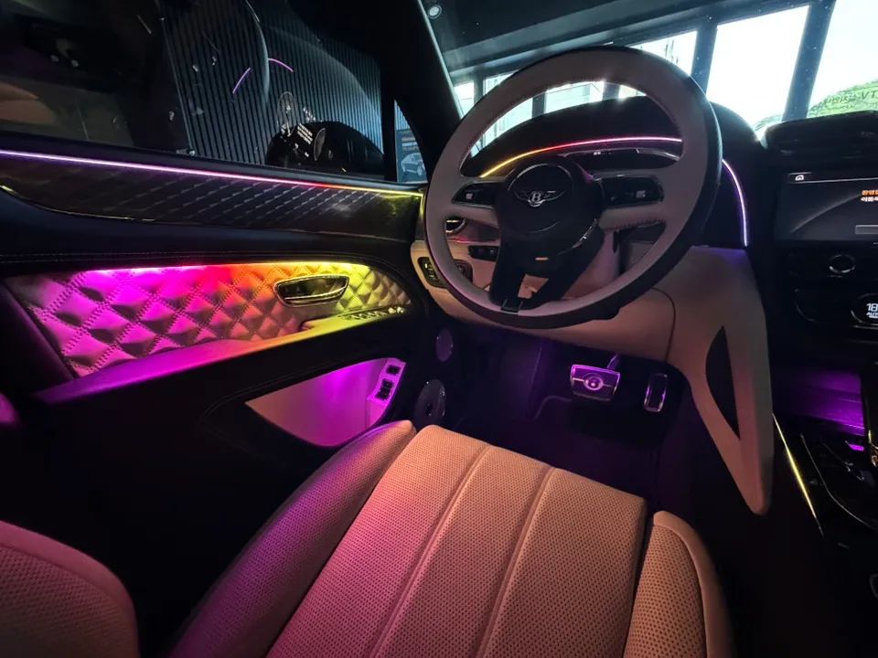 Bentley Bentayga ambient lighting - Bentley Bentayga Ambient Lighting Upgrade: 8-Hour Transformation photo 7