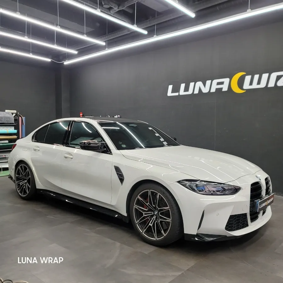 BMW M3のカーラッピング事例|サテンブラックの仕上がり 施工写真 2-1