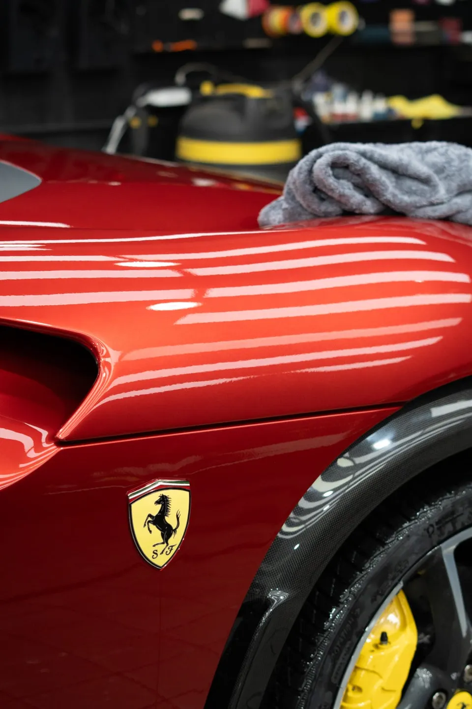 Ferrari Purosangueのガラスコーティング事例|費用目安・仕上がり 施工写真 3-3