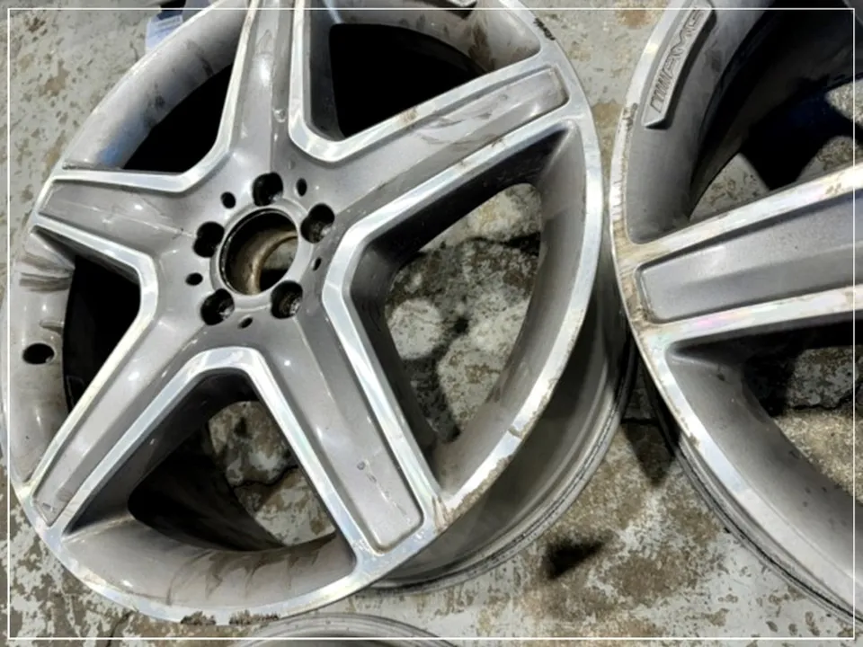 Mercedes-Benz GLE wheel repair - Mercedes-Benz GLE Wheel Repair & Refinishing — AMG Gloss Black photo 4