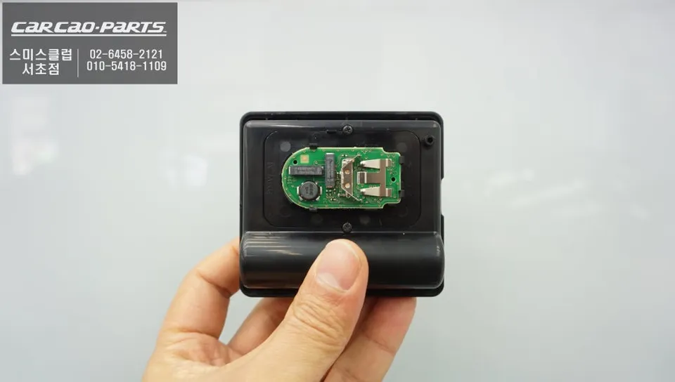 BMW MINI oem options - BMW MINI Key Fob Replacement & Digital Key Installation photo 3