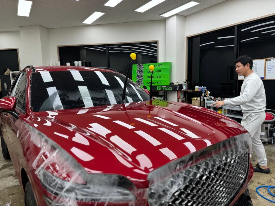 Genesis GV70のPPF施工事例|費用目安と仕上がり 施工写真 3-2