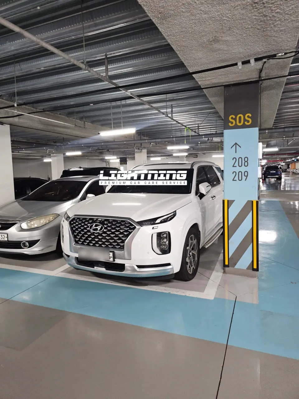 Hyundai Palisadeのガラスコーティング事例｜韓国での施工例 施工写真 1-1