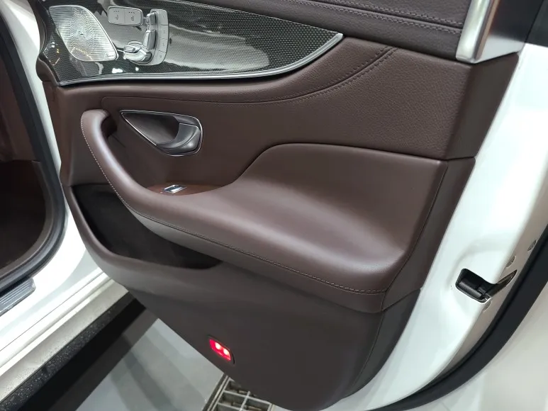 Mercedes-Benz CLS interior customization - Mercedes-Benz CLS Interior Dyeing Review — Burgundy Red Transformation photo 6