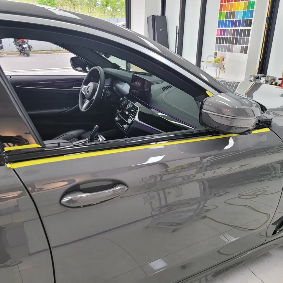 BMW 5 Series G30 カーラッピング事例|費用目安・仕上がり 施工写真 2-2