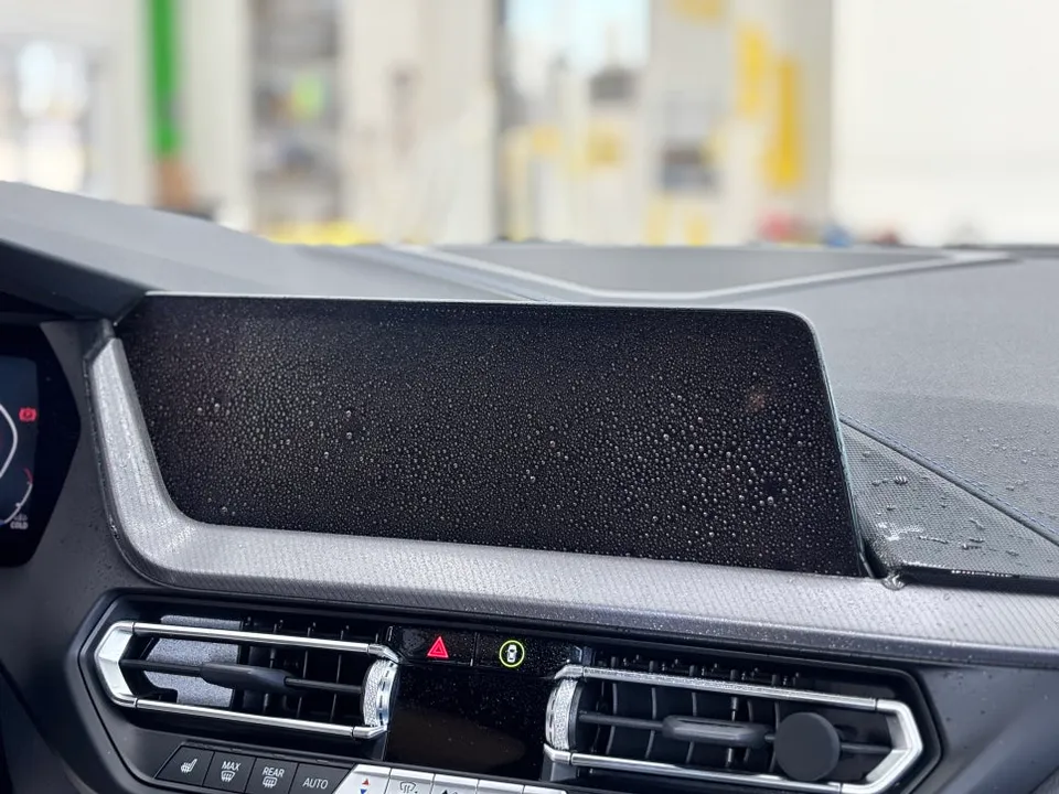 BMW 2 SeriesのPPF施工事例|傷防止効果と費用目安 施工写真 2-1