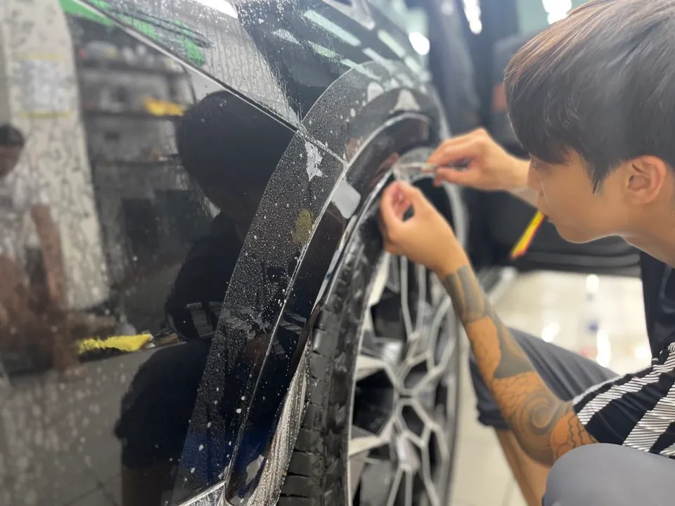 BMW X7 PPF施工事例|費用目安と仕上がり 施工写真 3-1