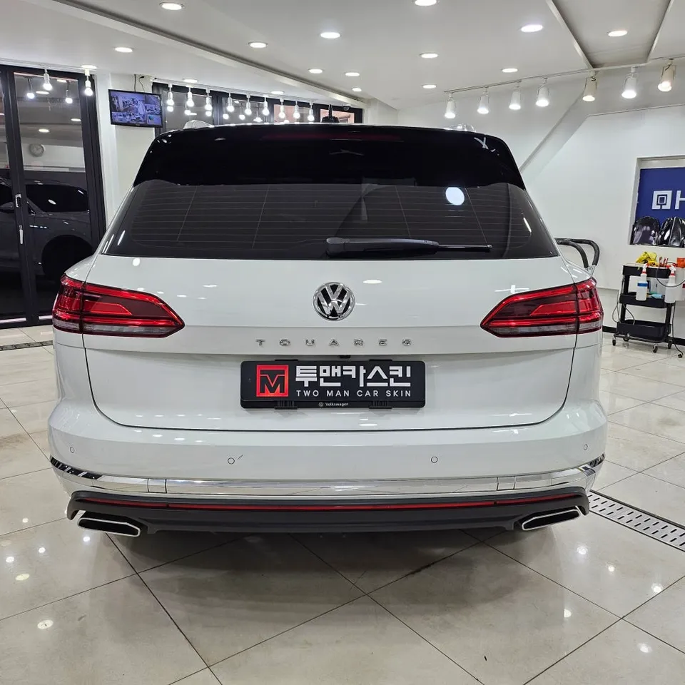 Volkswagen Touaregのカーラッピング事例 施工写真 4
