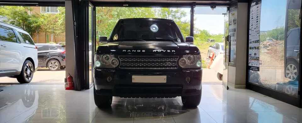 Land Rover Range Roverのカーフィルム施工事例｜費用目安・仕上がり 写真