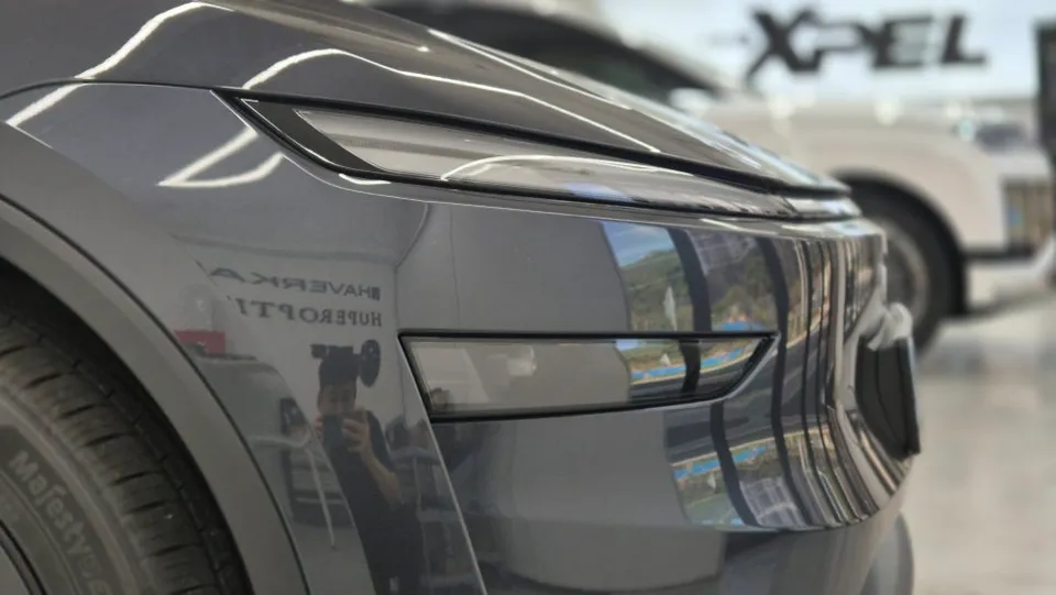 Tesla Model Yのホイールリペア・塗装事例 施工写真 3-1