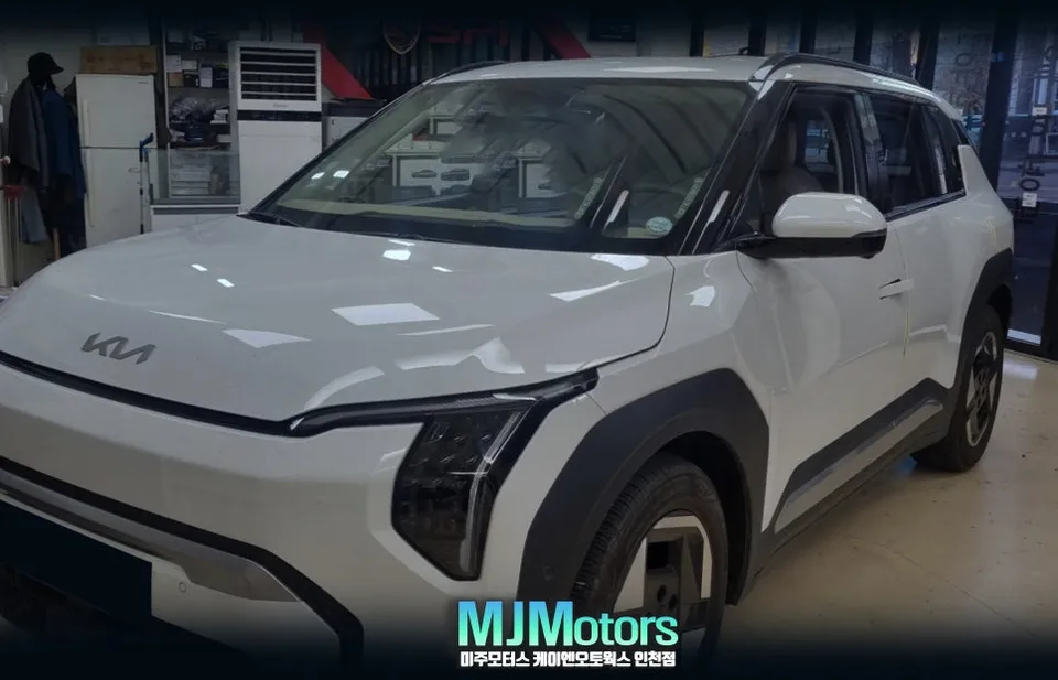Kia EV3 Rear Seat Folding Flat Conversion Review Before