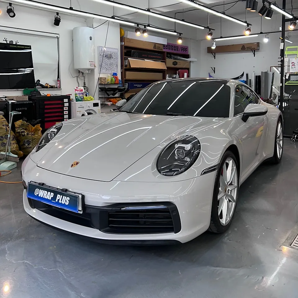 ポルシェ911のカーラッピング事例|費用目安・仕上がり 施工写真 1-1