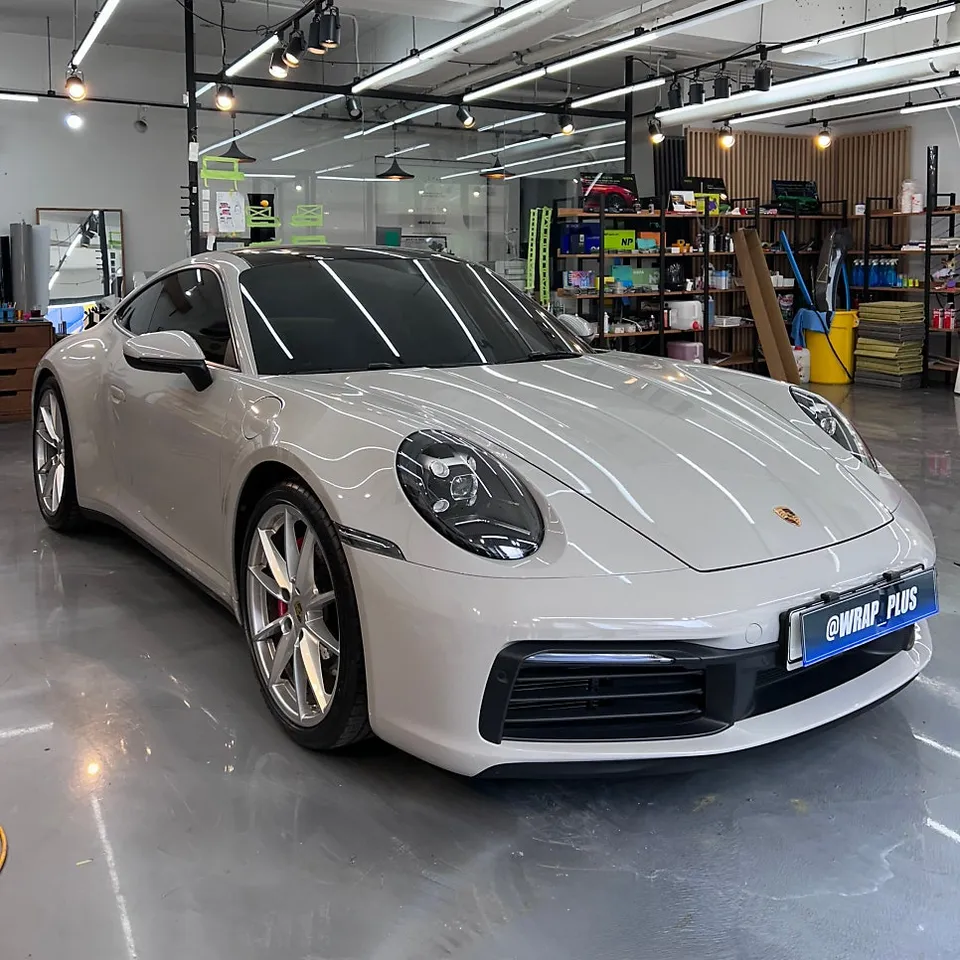 ポルシェ911のカーラッピング事例|費用目安・仕上がり 施工写真 2-1