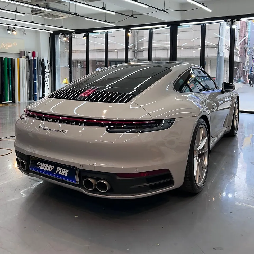 ポルシェ911のカーラッピング事例|費用目安・仕上がり 施工写真 1-2