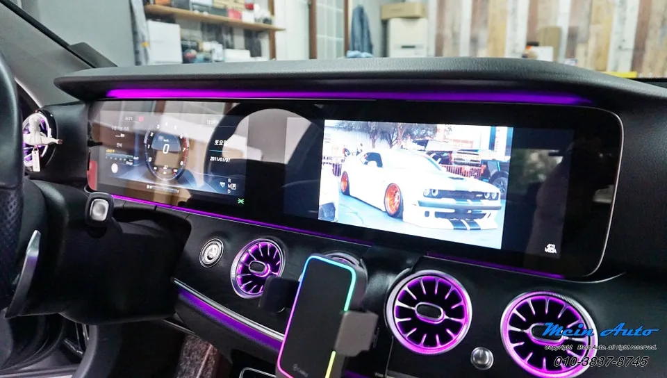 Mercedes-Benz E-ClassのAndroid Auto・CarPlay取付事例 施工写真 4-1