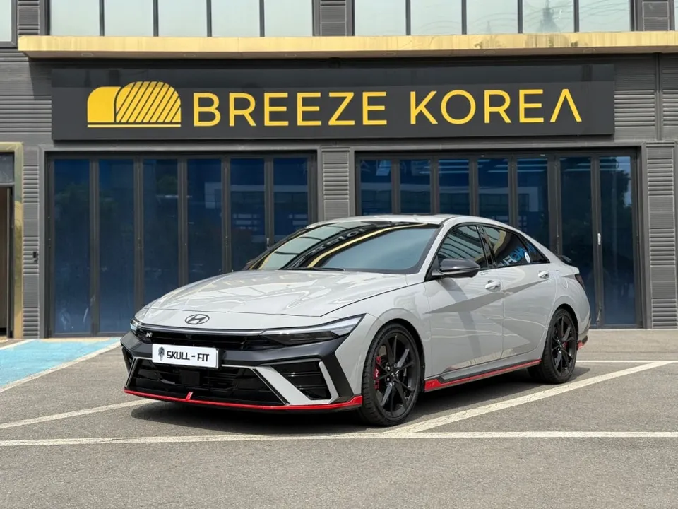 Hyundai Elantra Nのカーラッピング事例|費用目安・仕上がり 施工写真 1-1