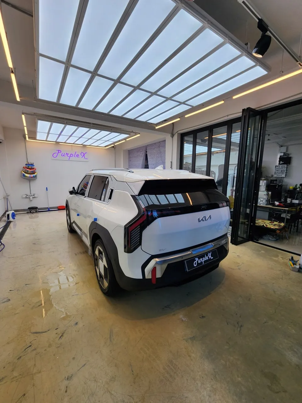 Kia EV3のPPF施工事例|生活傷から守るプロテクションフィルム 施工写真 2-2