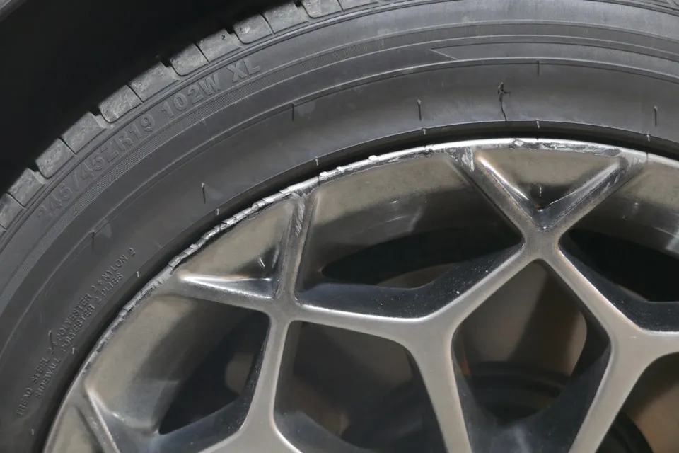 Genesis G80 wheel repair - Genesis G80 Wheel Repair Review — Cost & Results photo 5