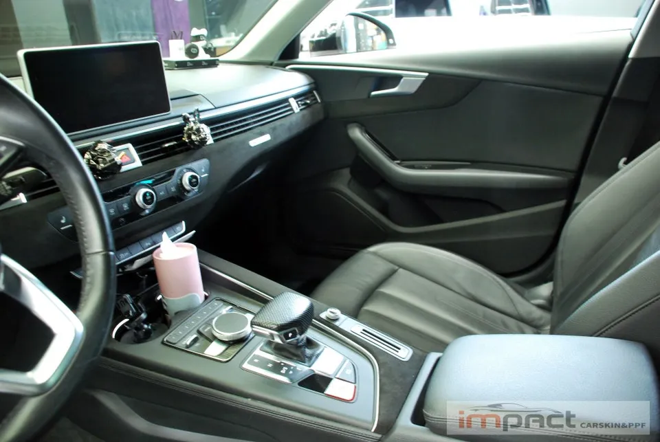 Audi A4のPPF施工事例|費用目安と仕上がり 施工写真 1-2