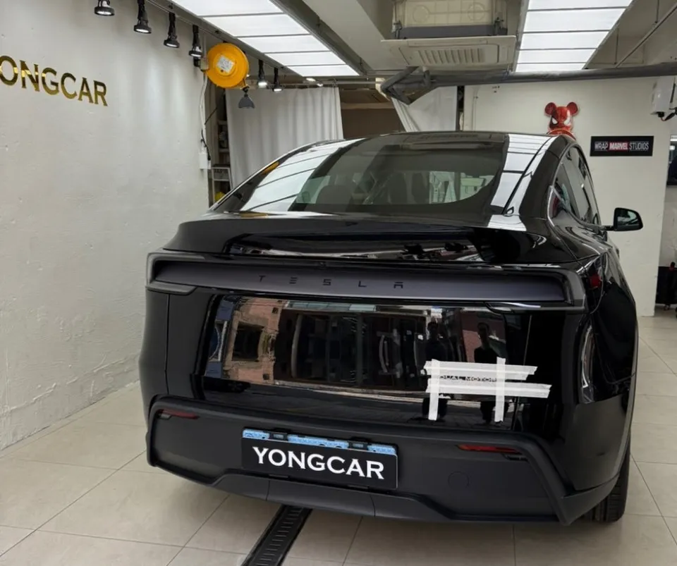 Tesla Model Y PPF施工事例|無光ジュニパーカラーの魅力 施工写真 1-2