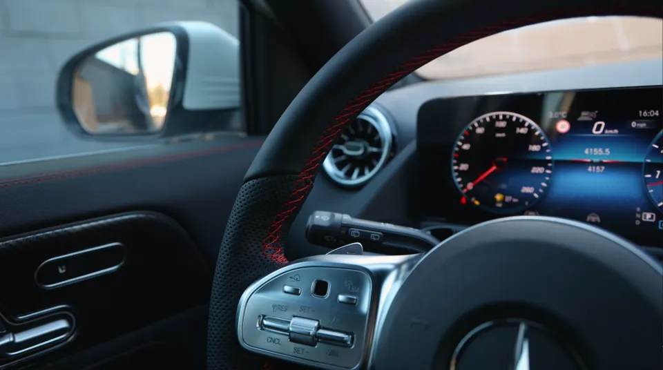 Mercedes-Benz GLA C118 steering wheel - Mercedes-Benz GLA Custom Steering Wheel Upgrade: Red Stitching photo 4