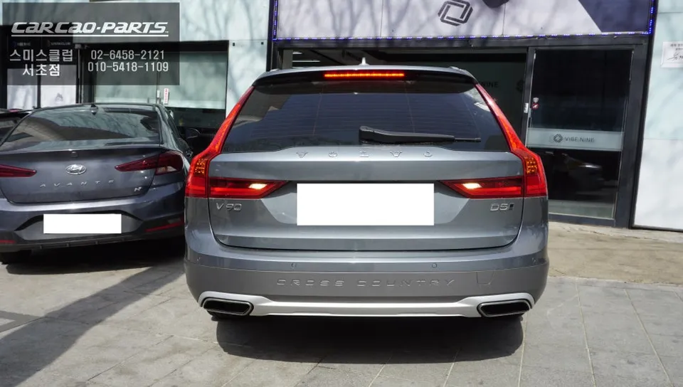 Volvo V90 oem options - Volvo V90 Wireless Rear Seat Access Upgrade Review photo 5