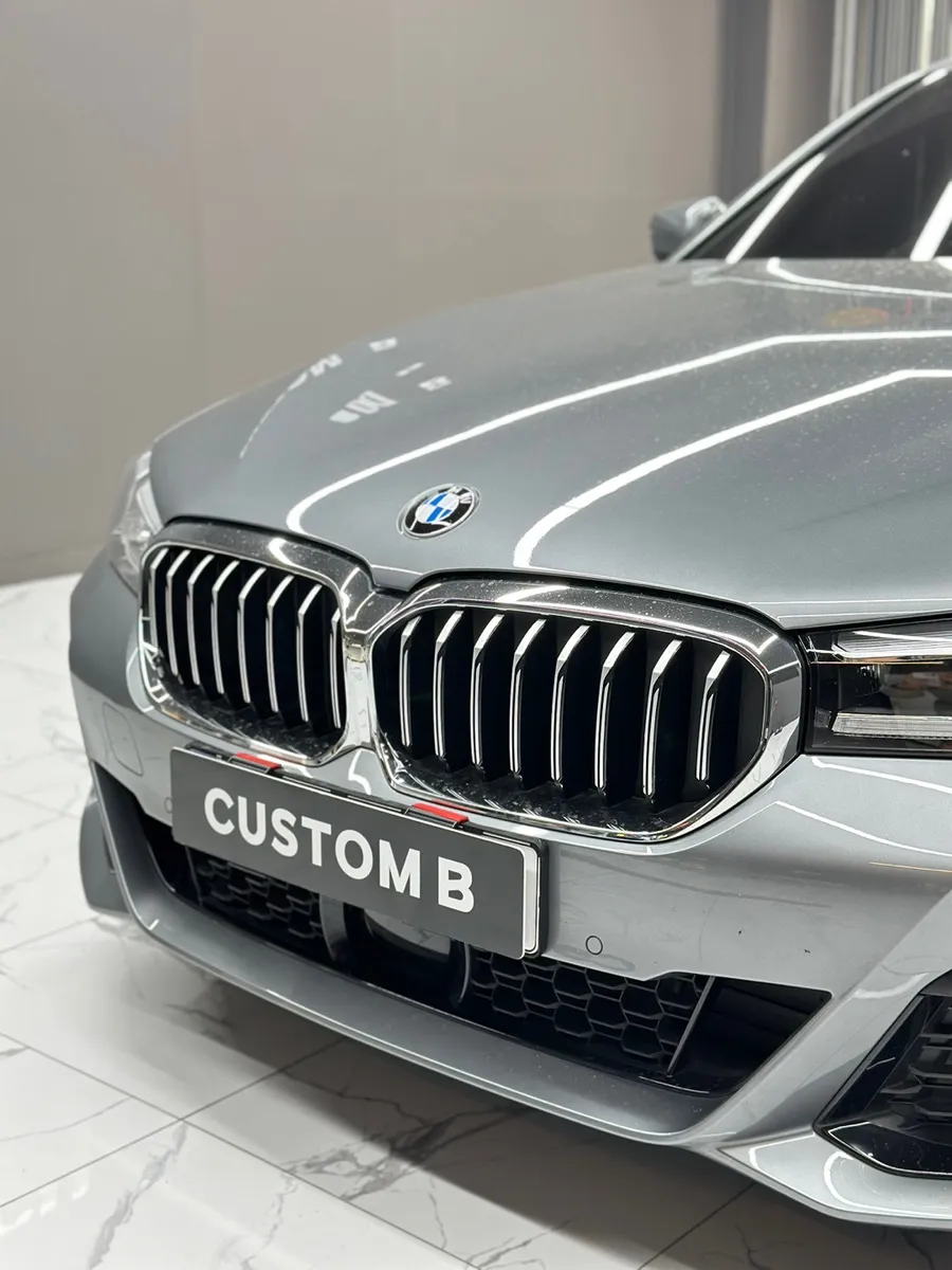 BMW 5 Series chrome delete - BMW 5 Series Chrome Delete Review — Modern Blackout Trim photo 4