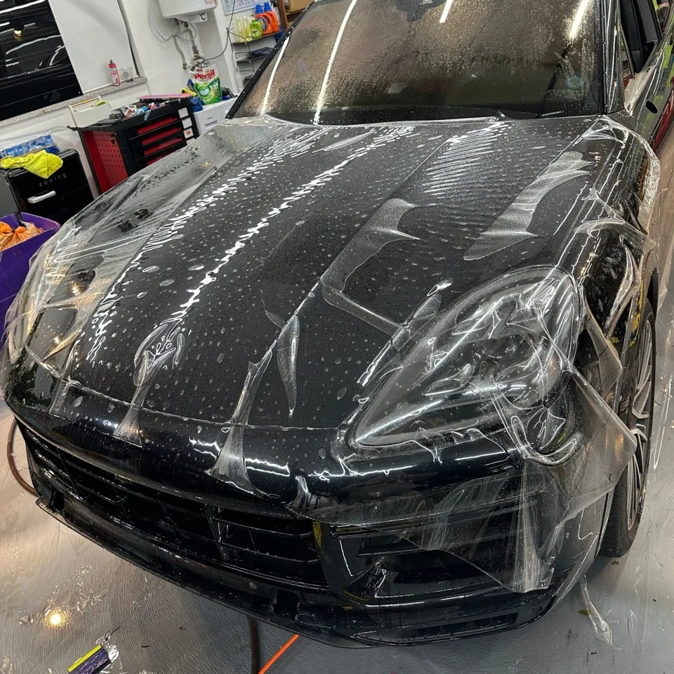 Porsche CayenneのPPF施工事例|費用目安と仕上がり 施工写真 3-2