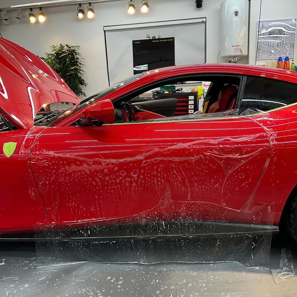 Ferrari RomaのPPF施工事例|韓国での実例紹介 施工写真 1-2