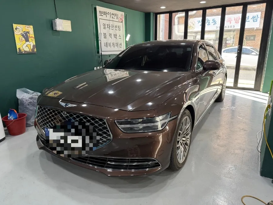 Genesis G90 Window Tinting Review: Premium Protection & Style