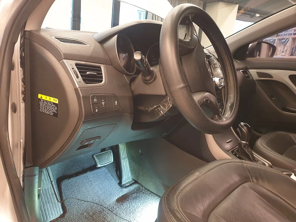 Hyundai Elantra MD oem options - Hyundai Elantra MD OEM Options Review - Cost & Installation photo 3