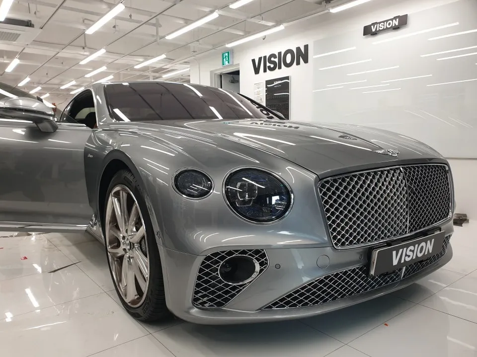 Bentley Continental GTのカーフィルム施工事例|費用目安・仕上がり 施工写真 2-1