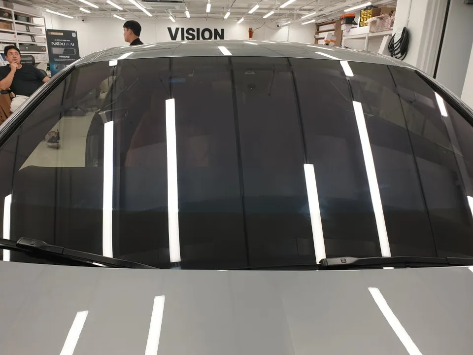 Bentley Continental GTのカーフィルム施工事例|費用目安・仕上がり 施工写真 3-2