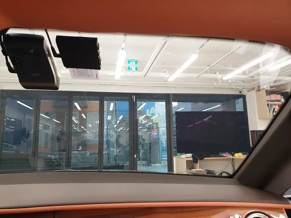 Bentley Continental GTのカーフィルム施工事例|費用目安・仕上がり 施工写真 2-3
