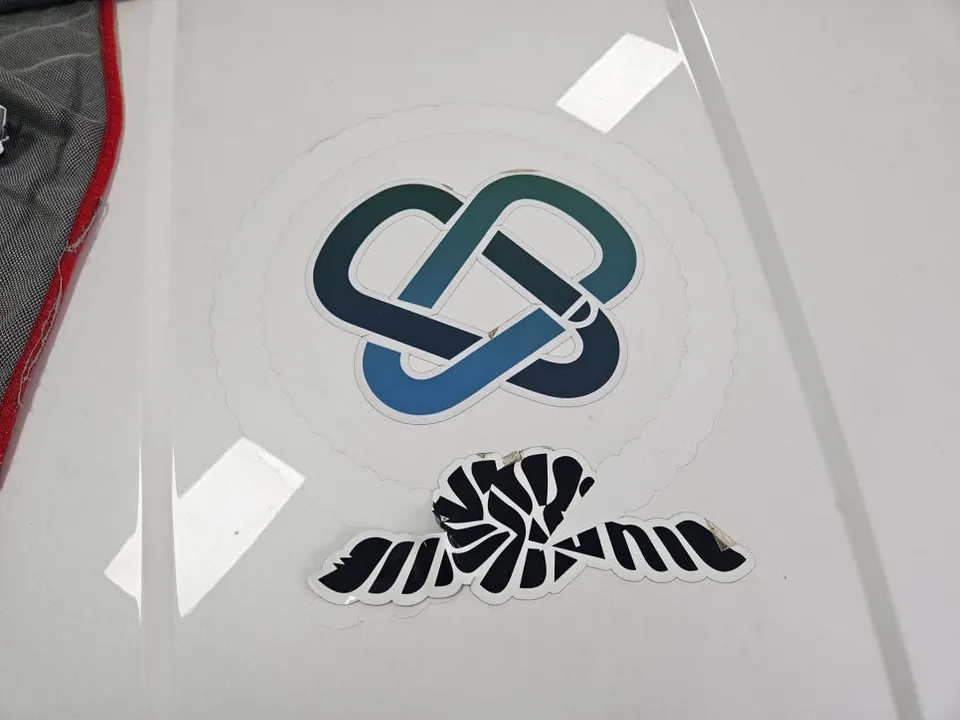 Hyundai Tucson vinyl wrap - Hyundai Tucson Vinyl Wrap Review: Seamless Removal photo 4