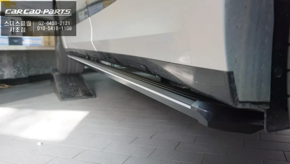 Hyundai IONIQ other - Hyundai IONIQ Electric Side Step Car Service Review — Enhanced Ac photo 6